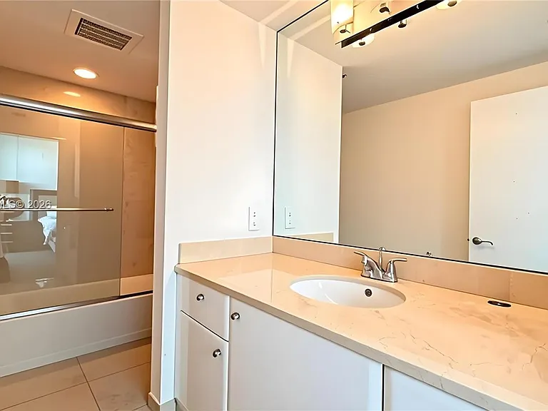 19400 Turnberry Way #1131 — Photo 16