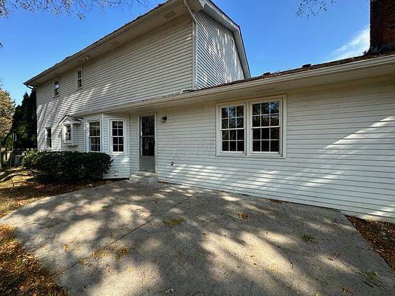3rd image of 1494 Deer Creek Ct