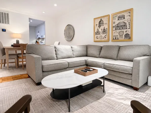 3291 Sutton Pl NW APT C, Washington, DC 20016