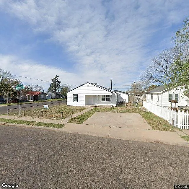 1301 Elmwood Odessa TX — Photo 2