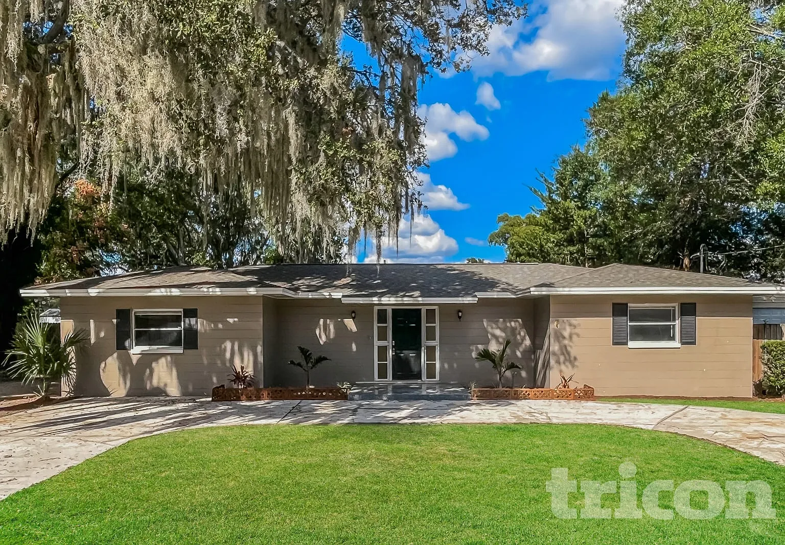 104 New Hope Road Brandon FL — Photo 1