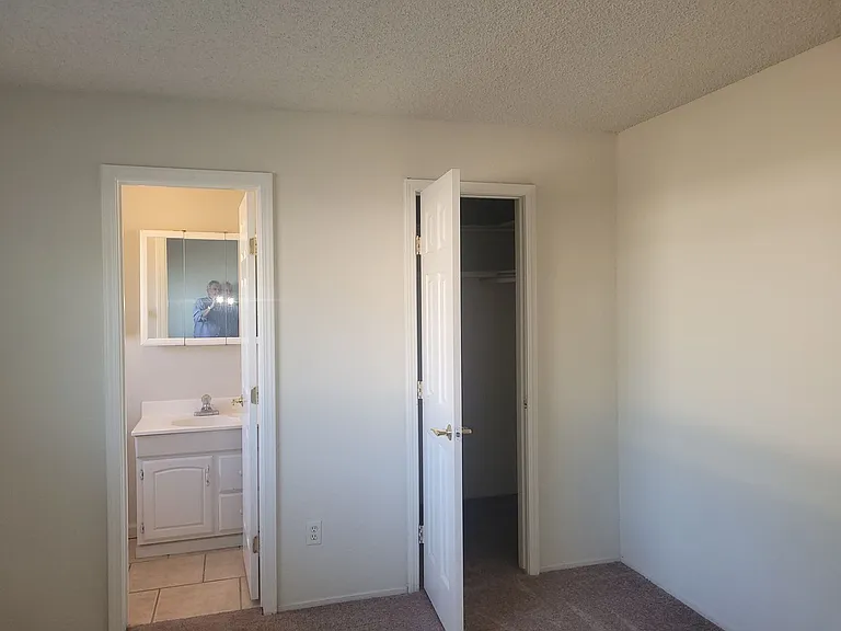 7139 Baranga Dr — Photo 24