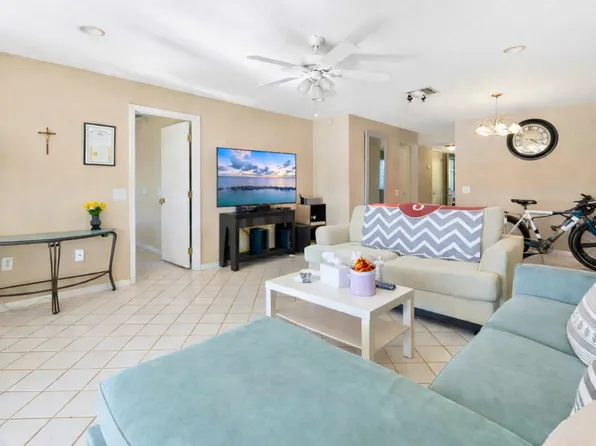 4266 Deste Court #307, Lake Worth, FL 33467