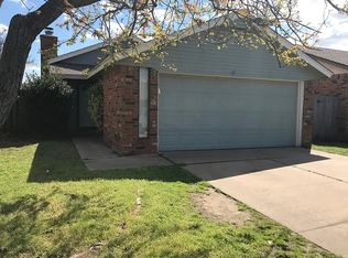 1304 SW 21st St, Moore, OK 73170