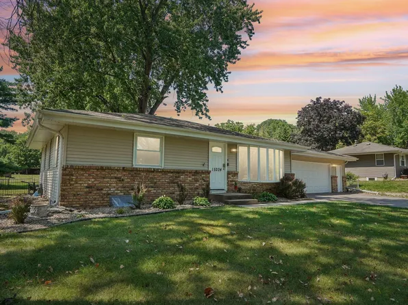 15204 Lead St, Burnsville, MN 55306