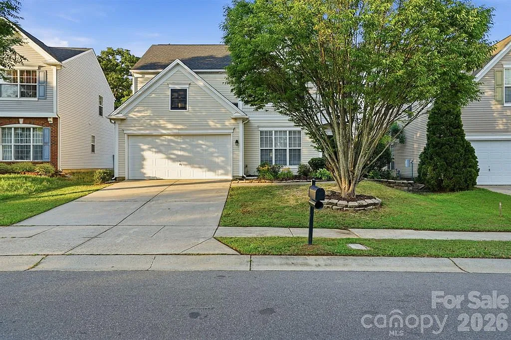 4 bed, 1701 sqft, $2,500 — Photo 1