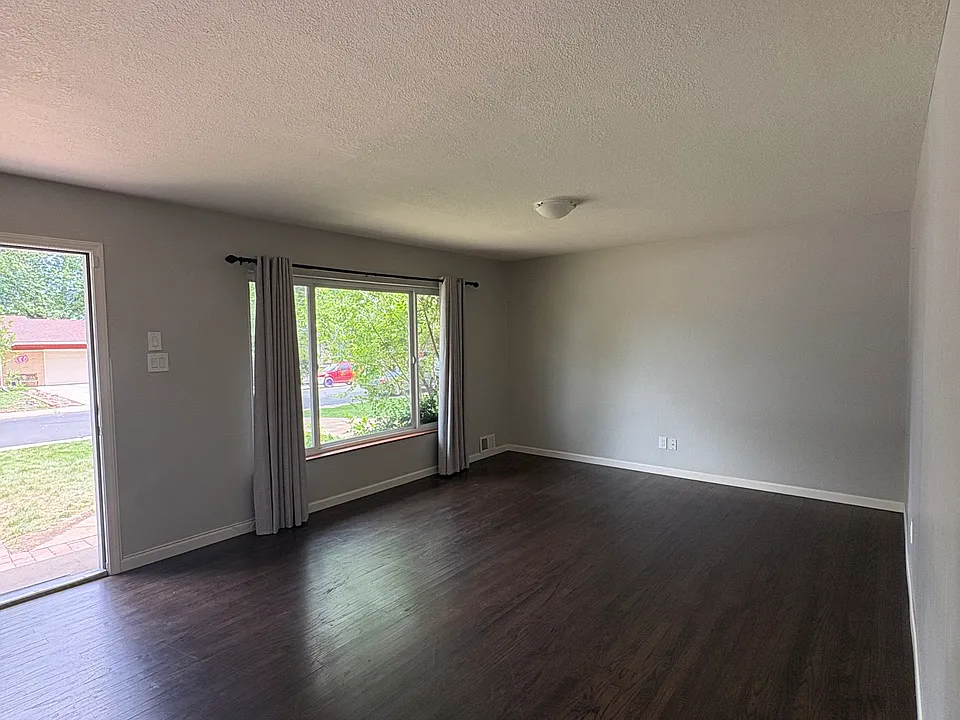 35 Cody Ct