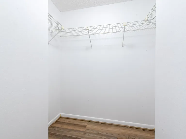 909 W Orange St #911 — Photo 15