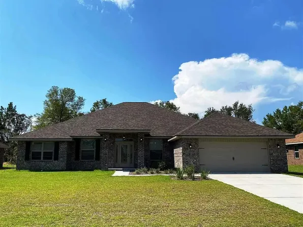 9167 Tara Cir, Milton, FL 32583