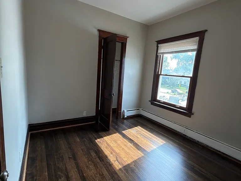 319 Chicago Ave #2 — Photo 11