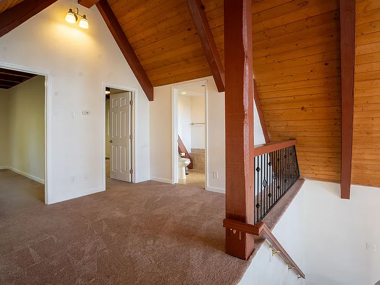 521 Pioneer Rd — Photo 20