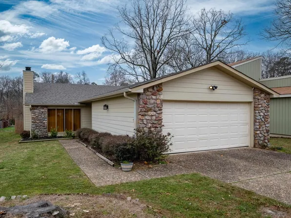 1511 Pickering Dr, Little Rock, AR 72211