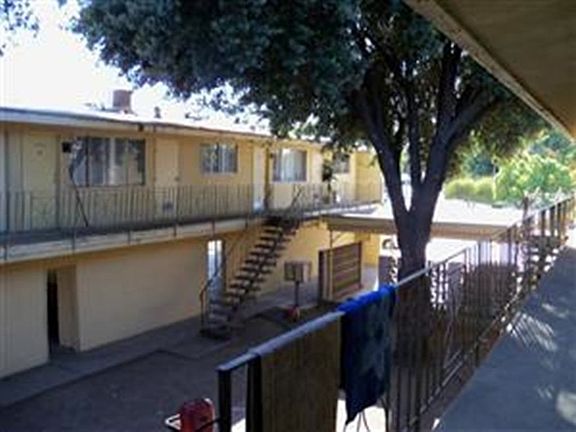 2nd image of 127 S Barton Ave