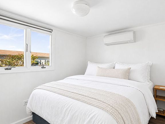 5th image of 100 Deforest Rd Unit 14