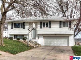 13506 Z St, Omaha, NE 68137