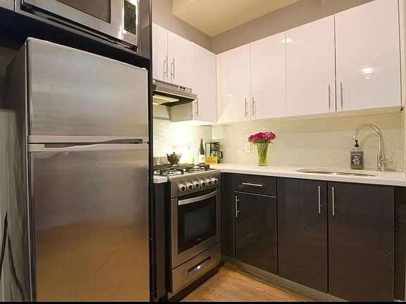 2nd image of 139 Essex St APT 9A