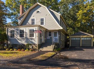 76 Kensington Ln, Swampscott, MA 01907