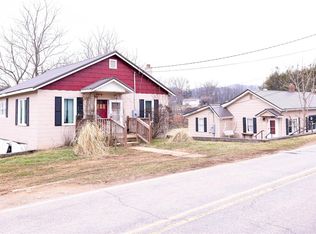 563 N Canton Rd, CANTON, NC 28716