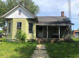 210 E Kelley St, Fredericktown, MO 63645