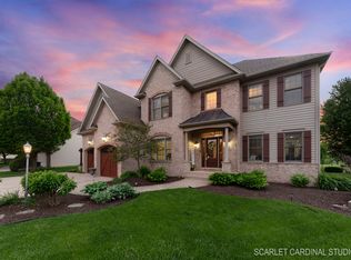 930 Oak St, Sugar Grove, IL 60554