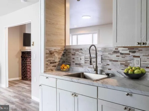 857 E Stafford St, Philadelphia, PA 19138