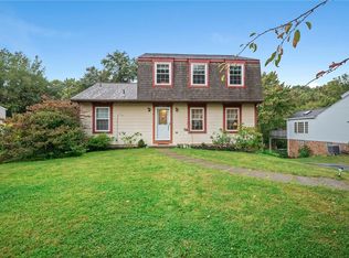 4718 Woodlake Dr, Allison Park, PA