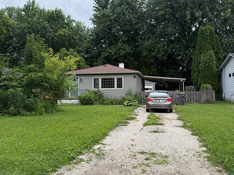 5156 Lester St — Photo 16