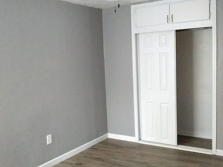 1841 Cherry Ln — Photo 10