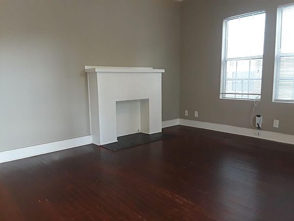 3rd image of 710 W Rosewood Ave APT 2