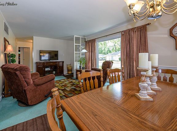 4th image of 182 Nanti St