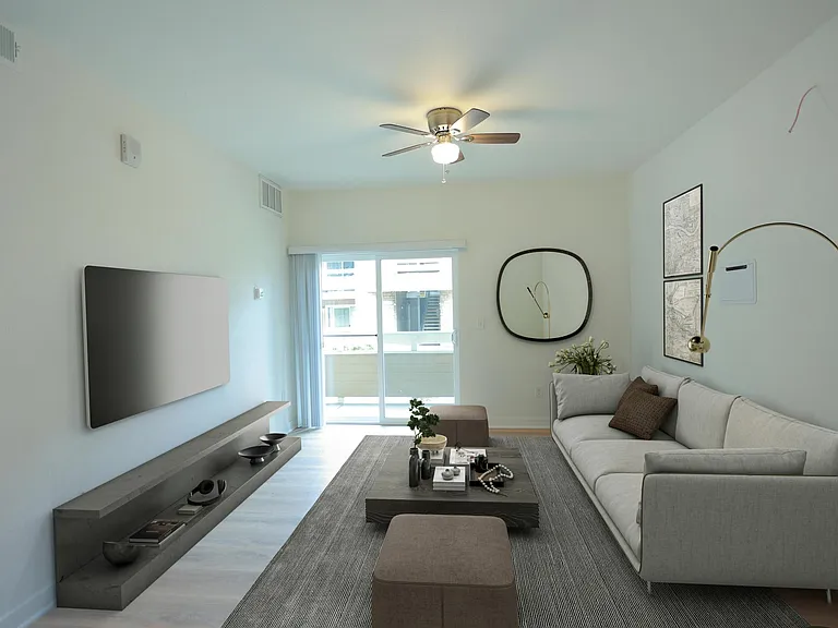 1034 S Dearborn St #308 — Photo 6