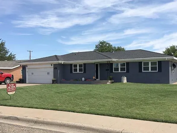 507 Mills Ave, Dumas, TX 79029