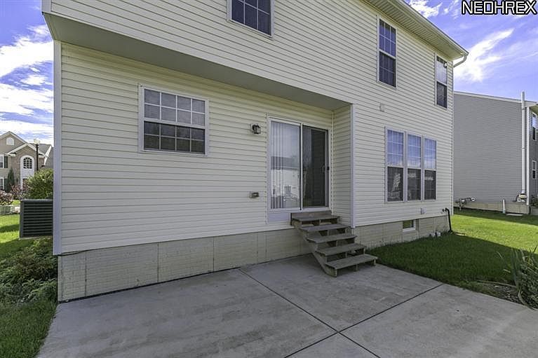 2nd image of 176 S Settlers Ln