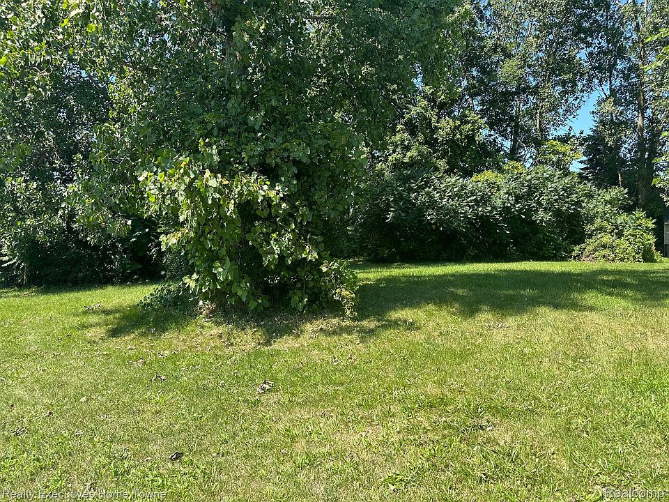 2nd image of 808 5th St