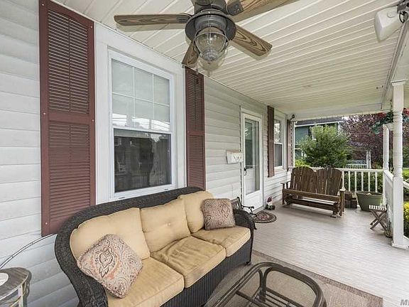 3rd image of 174 Henry St