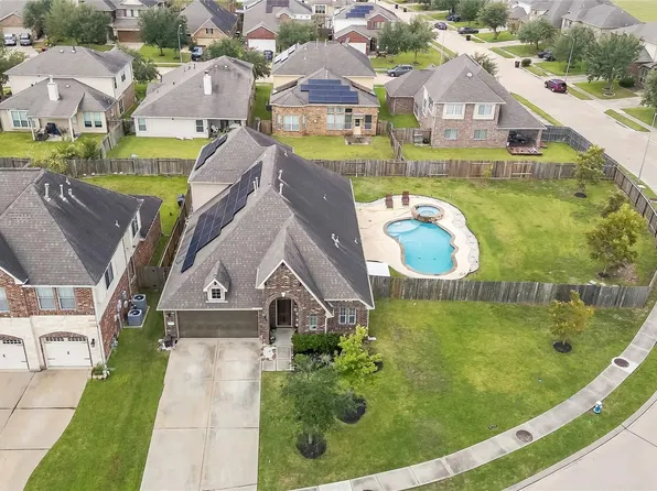 5622 Jay Thrush Dr, Richmond, TX 77407