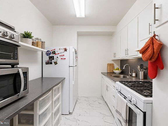 2nd image of 604 S Washington Sq #36-2415