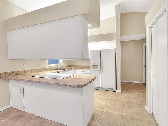 5th image of 8058 Kaitlin Cir