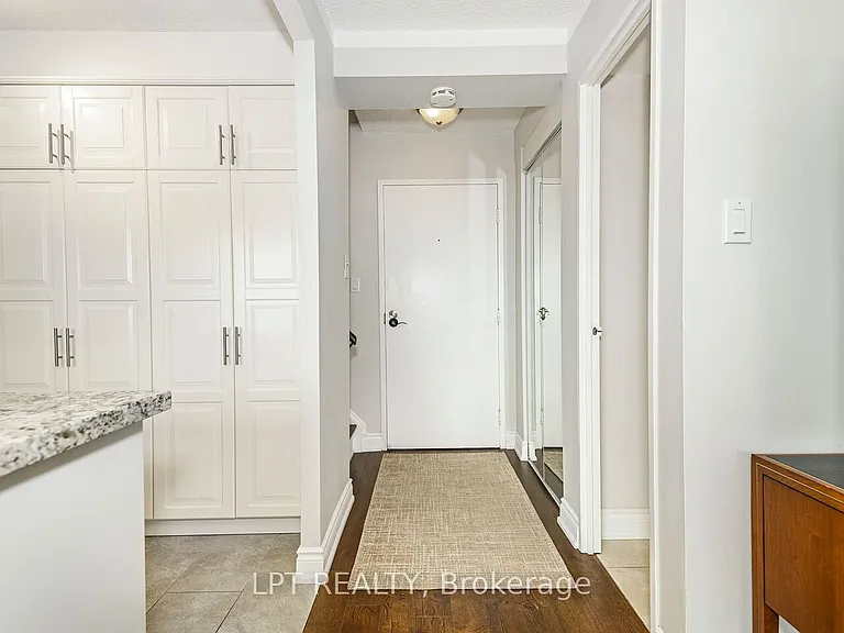 1300 Marlborough Ct #534 — Photo 39