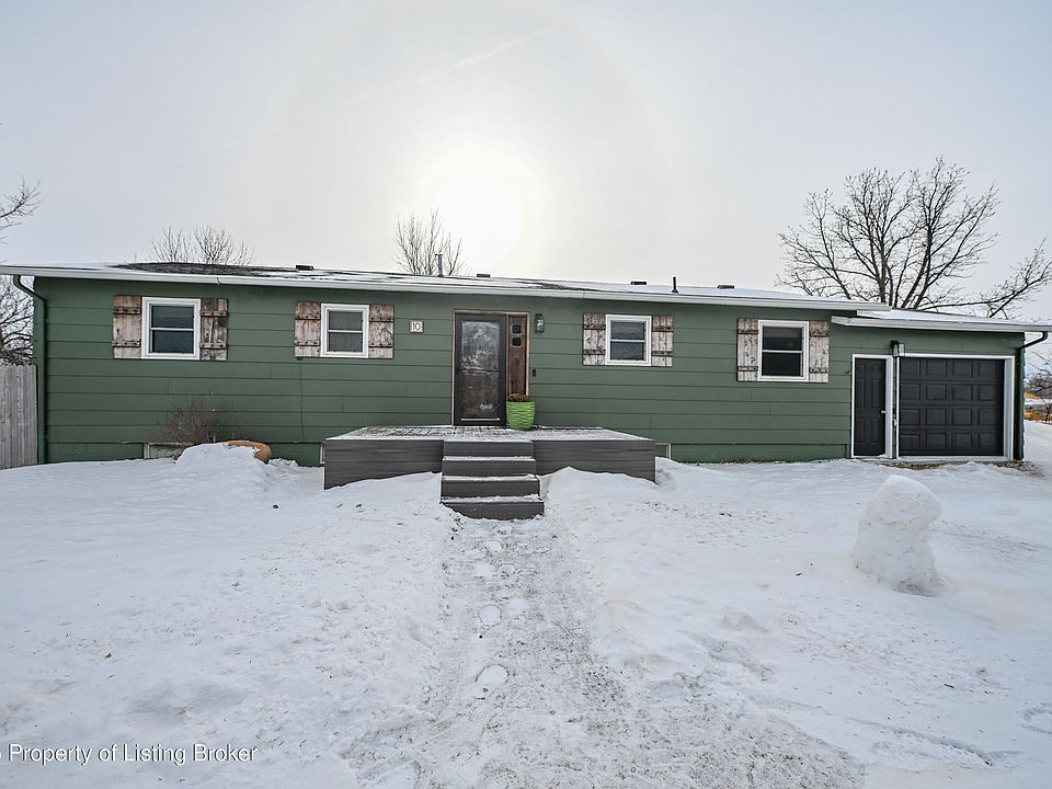 1st image of 10 Dakota St