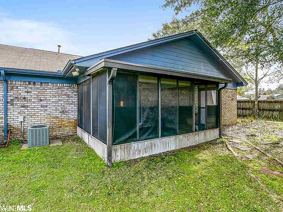 5th image of 10900 Bridge Creek Dr