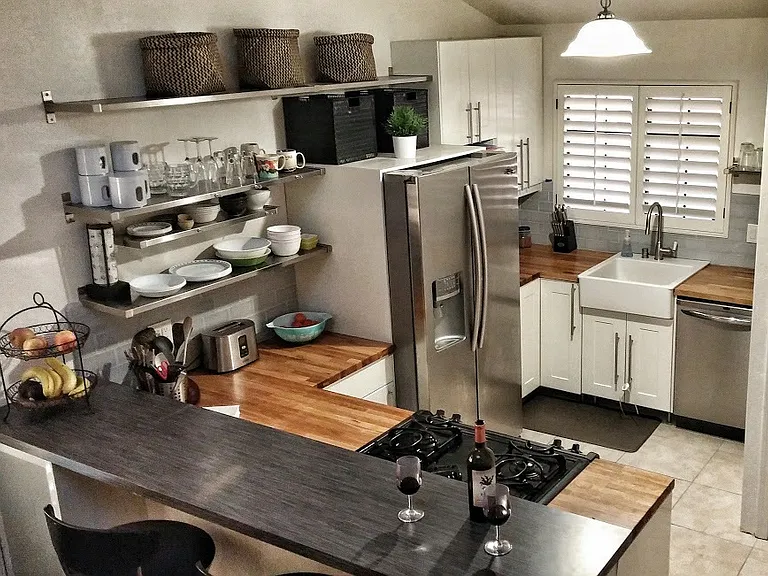 1118 Fresno St #5 — Photo 1