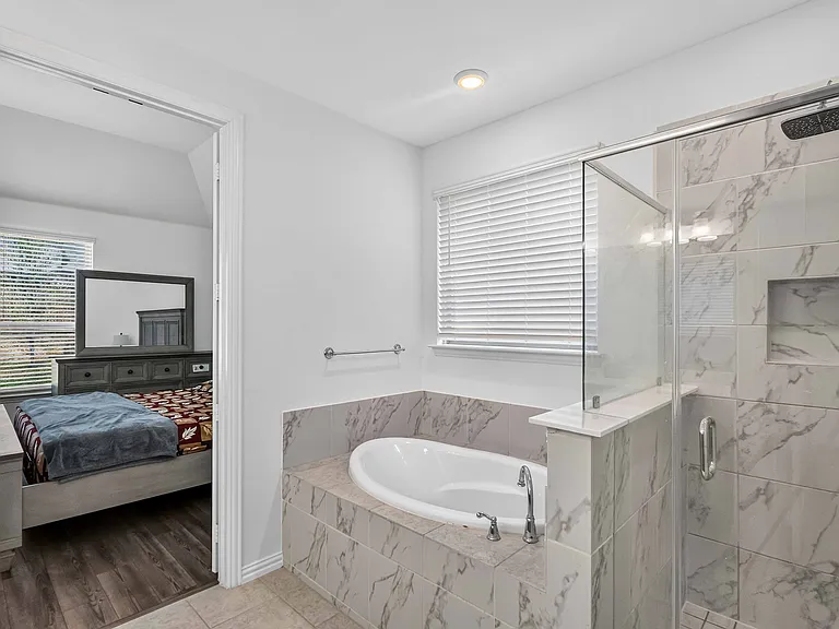 1308 Ladys Mantle Way — Photo 18