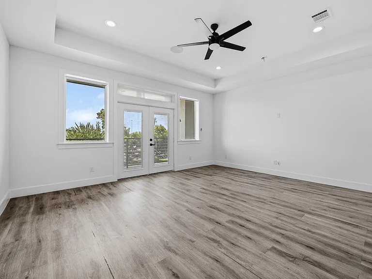 5303 Wylie St #A — Photo 10