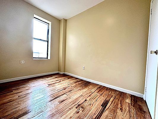 4th image of 700 W 176th St APT 6J