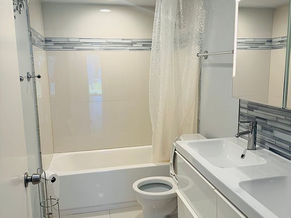 5th image of 3219 Via Carrizo Unit A