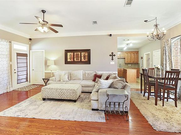 5th image of 12402 Dutchtown Villa Dr