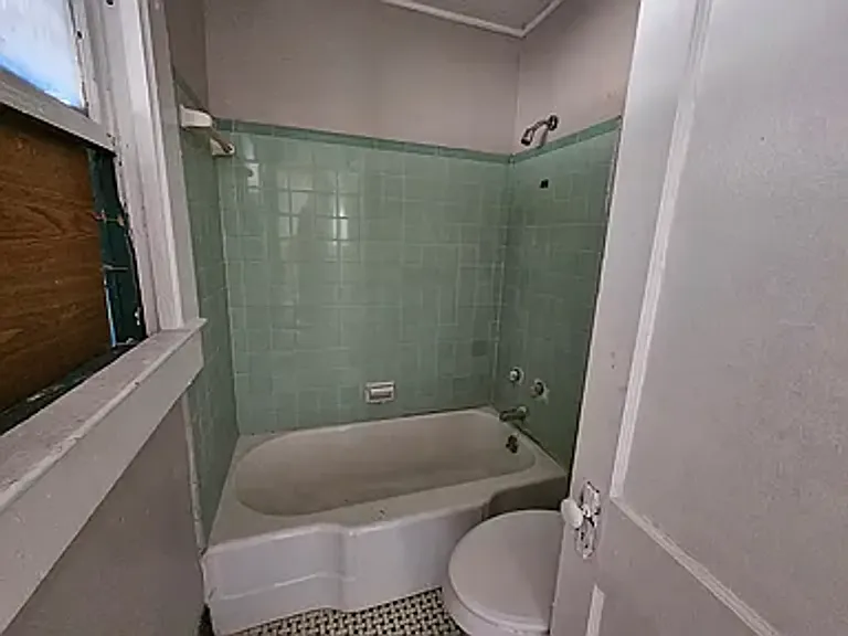 306 South St — Photo 8