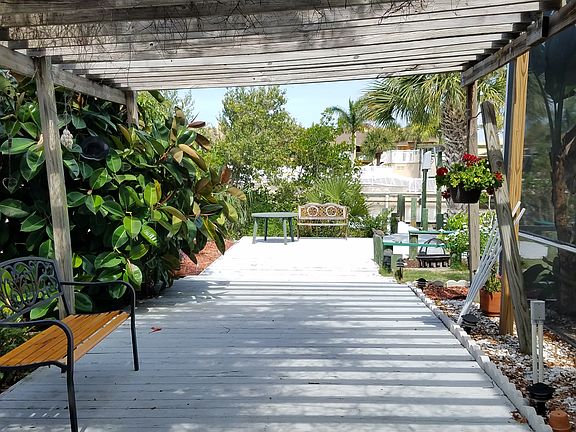 Pergola draped in Jasmine 