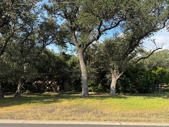 3rd image of 20325 GRASS CREEK RD